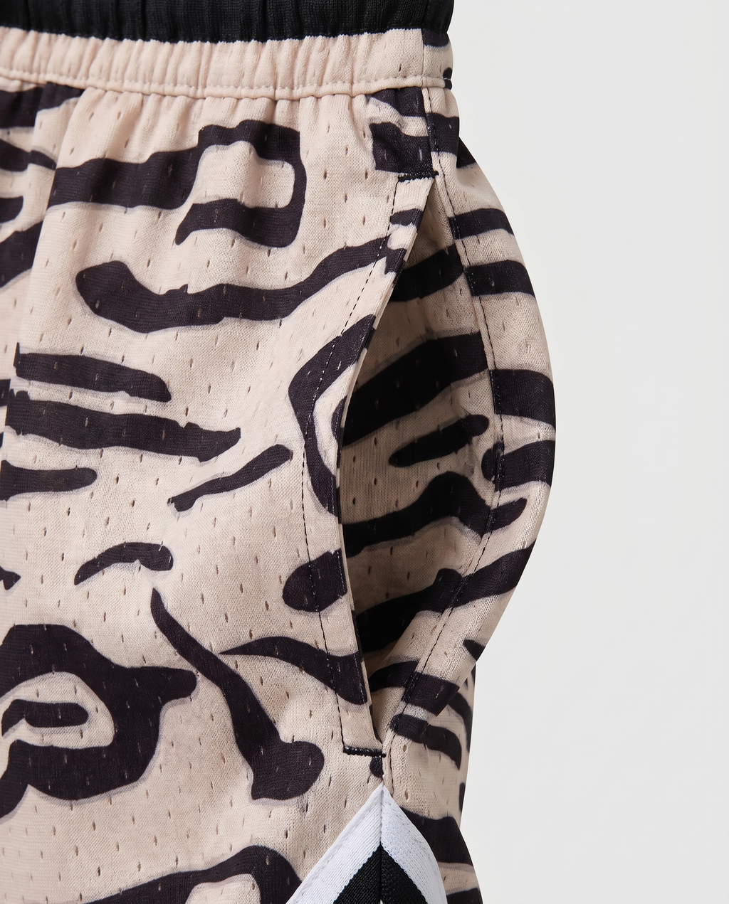 Short Tigre JOJO — détail imprimé tigre exclusif
